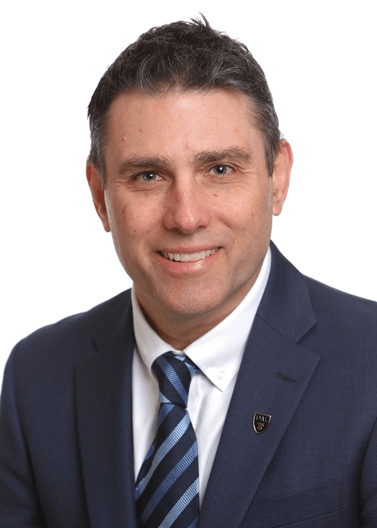 Headshot of Graham Gagnon.