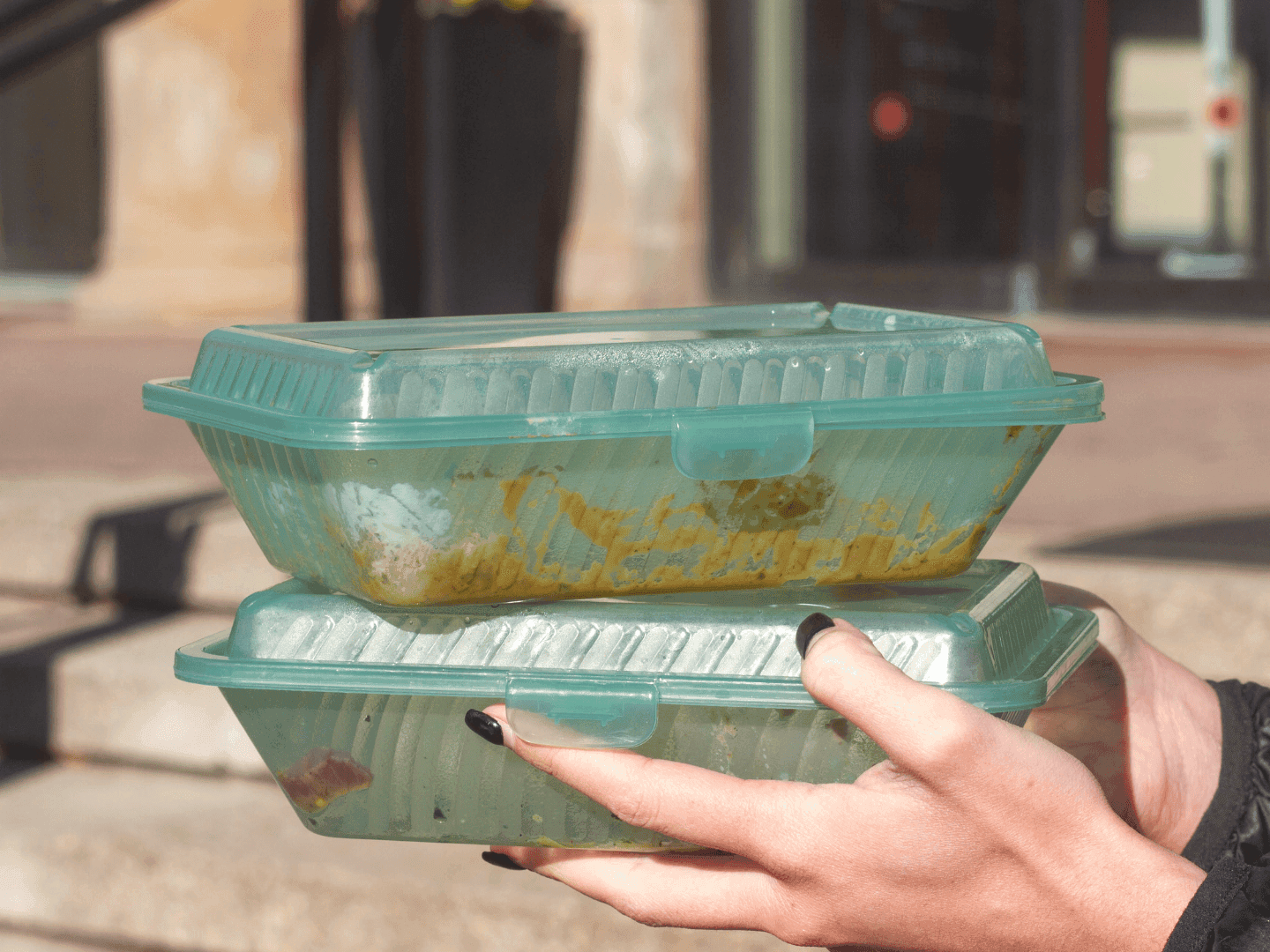 used green containers for return
