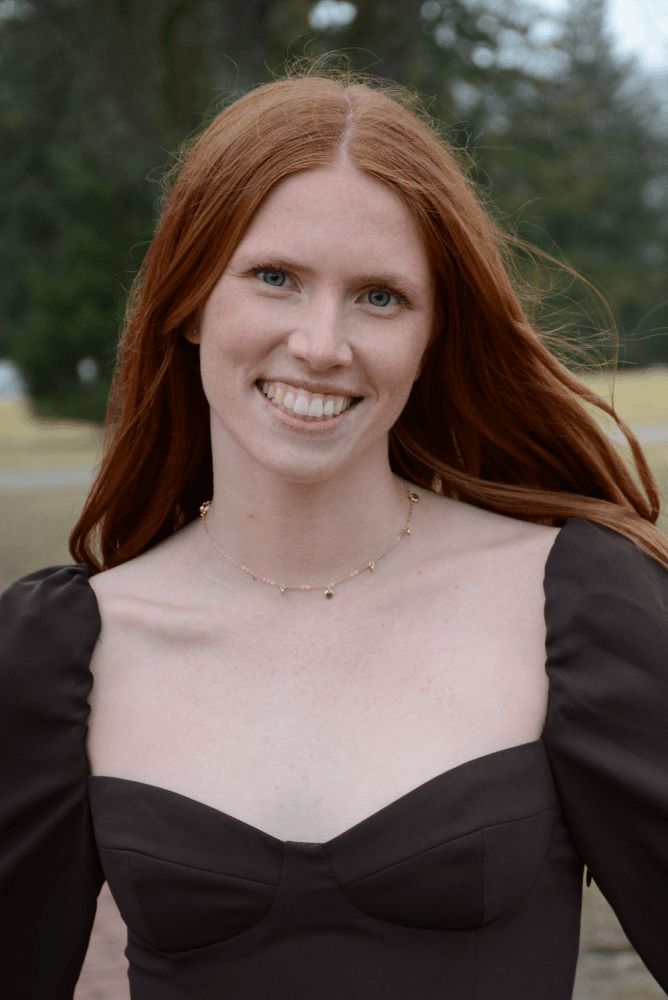 Julia Billings smiling.